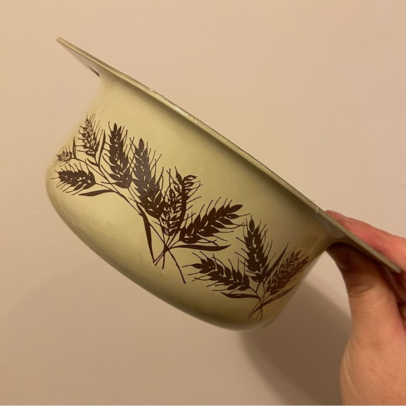 Multiware 1980’s Vintage Brown Wheat 1 quart Casserole Dish with Lid - Picture 2 of 4